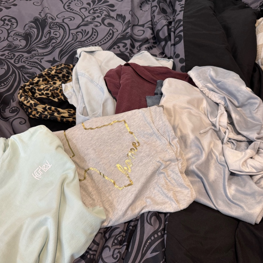 Lot of 6 long sleeve women’s shirts